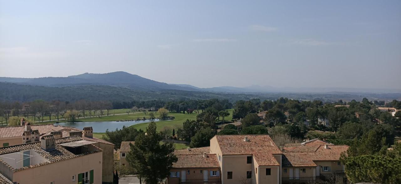 Charmant T2 Climatise Avec Belle Vue , Golf De Pont-Royal Mallemort Exterior photo