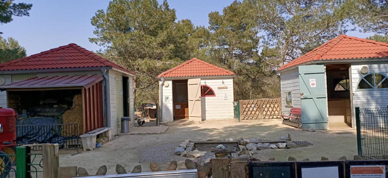 Charmant T2 Climatise Avec Belle Vue , Golf De Pont-Royal Mallemort Exterior photo