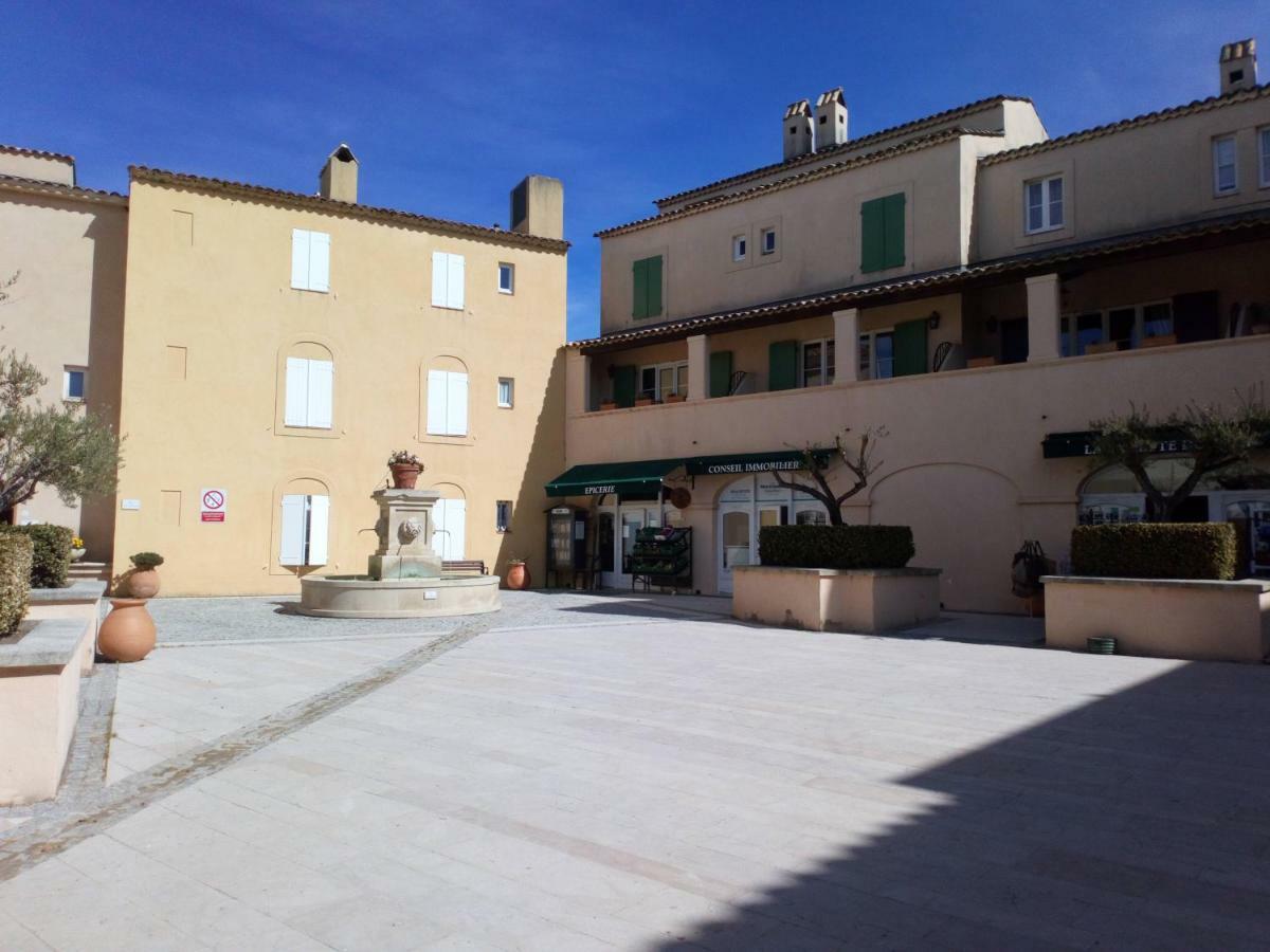 Charmant T2 Climatise Avec Belle Vue , Golf De Pont-Royal Mallemort Exterior photo